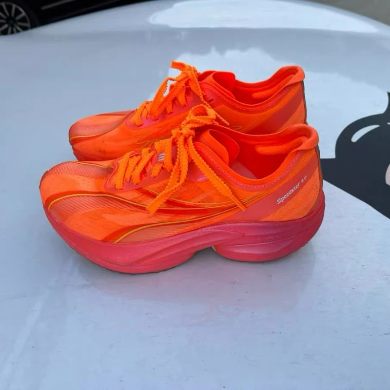 Women Shoes Jordan - 2026 新しいウォーキングジョギングシューズ男性女性超軽量カーボンプレートランニングシューズユニセックスソフトボトムスポーツシューズカップル