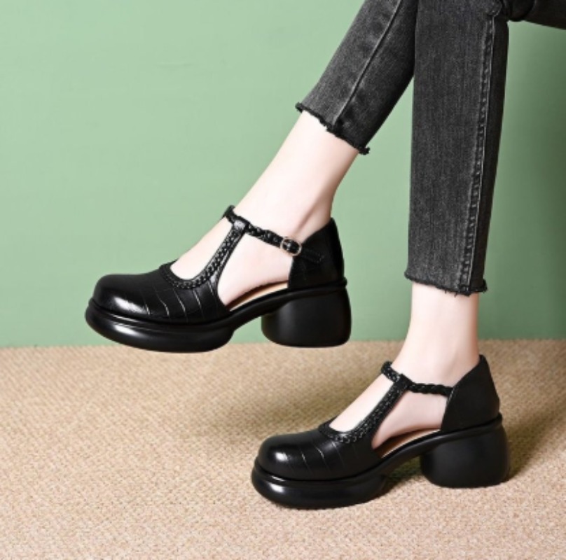 Women Shoes Black - レディース ブラック クロコダイル柄 メリージェーン サンダル Tストラップ