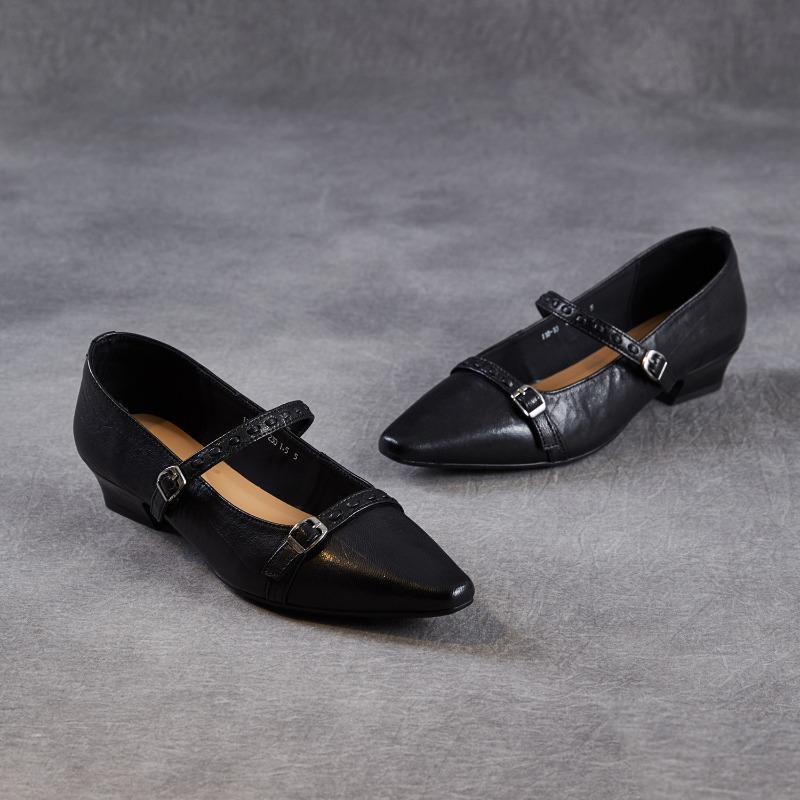 ブラウンブラック韓国女性フラットシューズスクエアトゥバックル - Women Shoes Black のレビューと価格