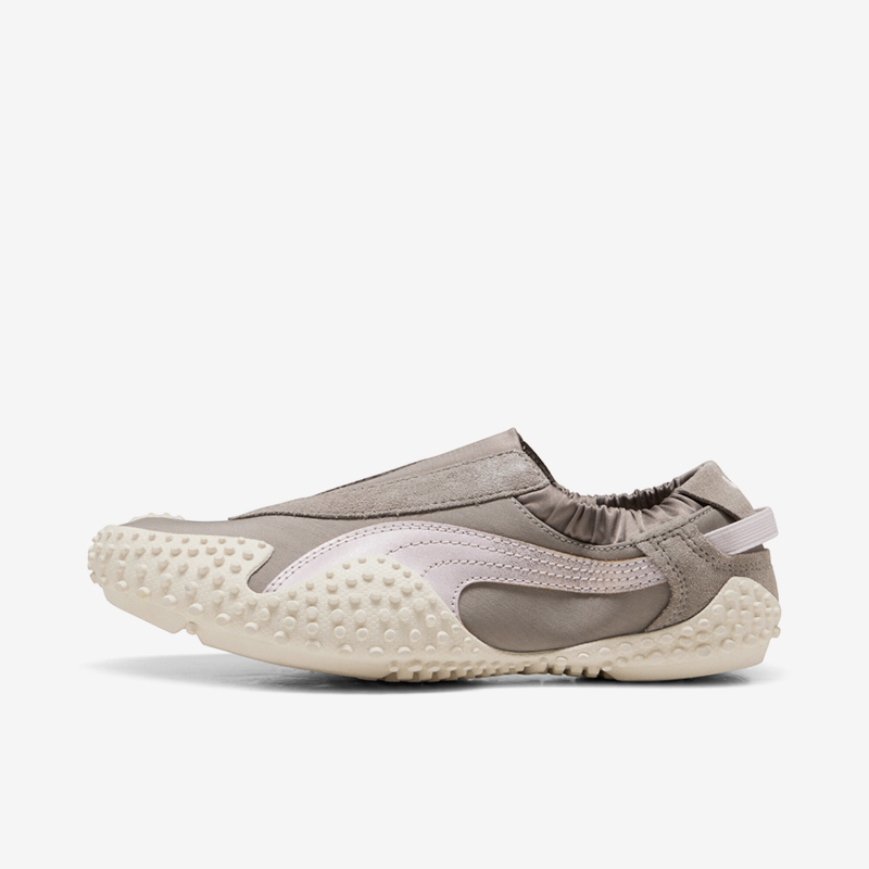 プーマ正規品 モストロ レディース 耐久性と快適性を兼ね備え - Women Shoes Puma のレビューと価格