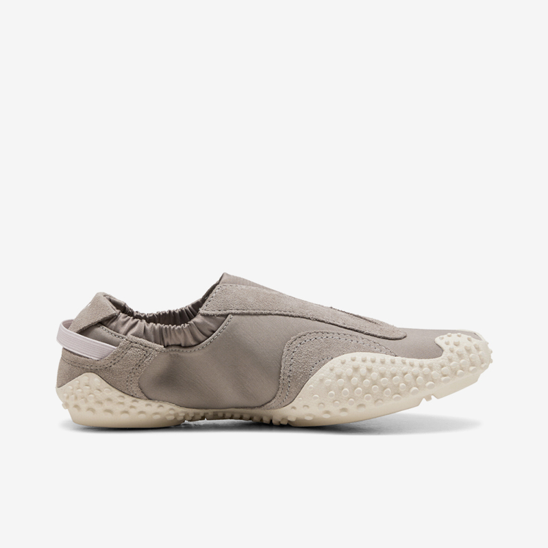 プーマ正規品 モストロ レディース 耐久性と快適性を兼ね備え - Women Shoes Puma のレビューと価格