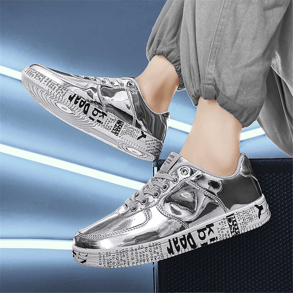 赤いスニーカー カジュアル レディース フラット スポーツ  - Women'S Shoes To Buy のレビューと価格