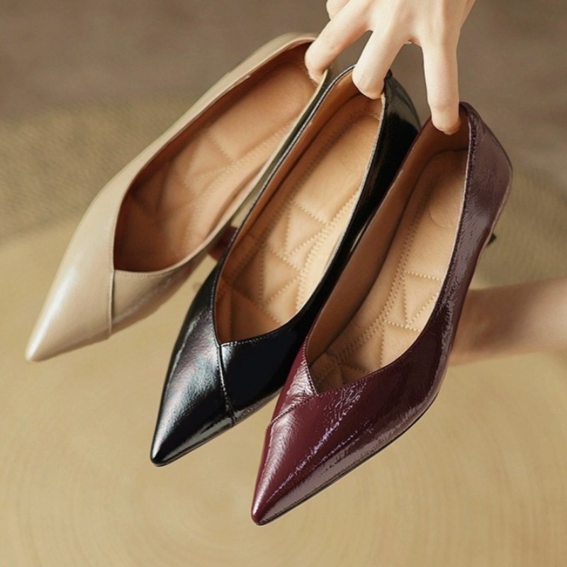 スリッポン パテントレザー シングルシューズ 秋の新作 ポイ - Patent Leather Pump のレビューと価格