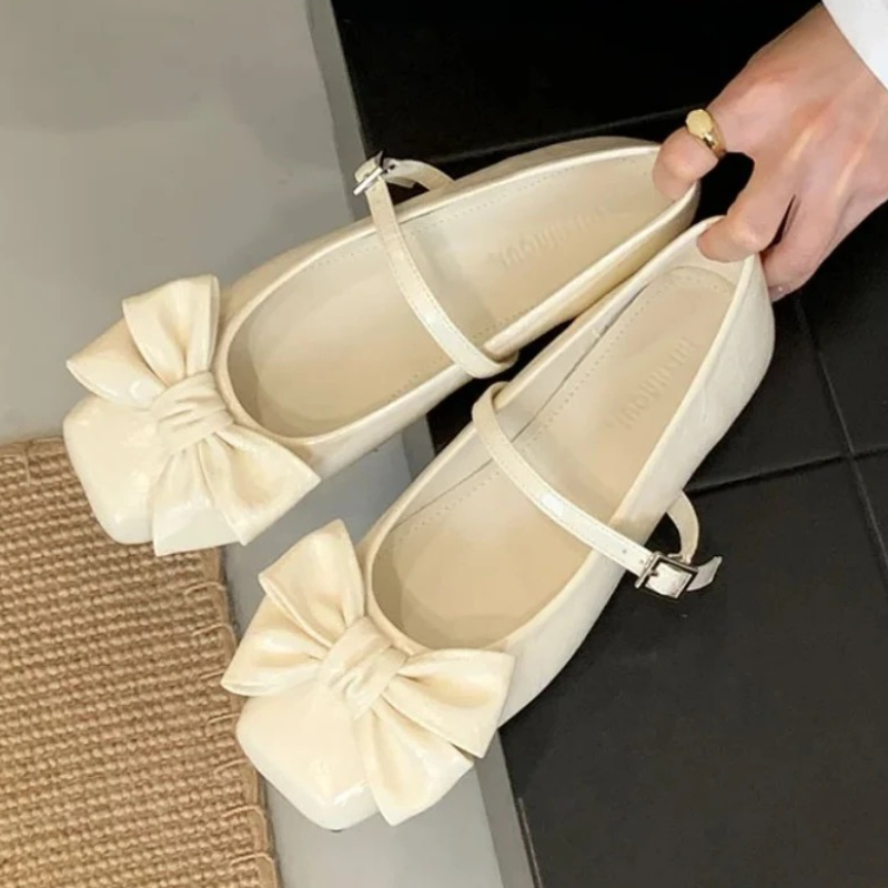 キュートな蝶結びスクエアトゥデザインゴールドレディースパンプ - Women Shoes Branded のレビューと価格