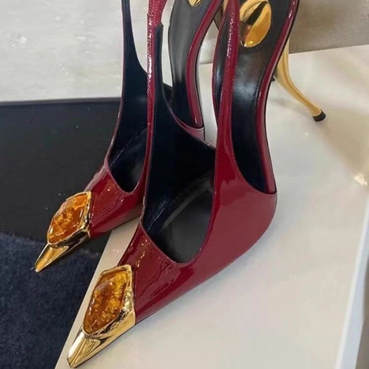 スタースタイル宝石メタルトゥパテントレザー女性パンプスファッ - Patent Leather Pump のレビューと価格