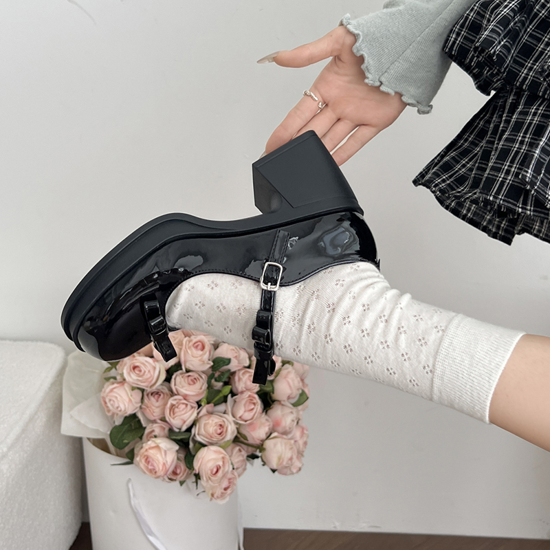 エレガントな蝶結びハイヒールメリージェーンシューズ女性アンク - Patent Leather Pump のレビューと価格