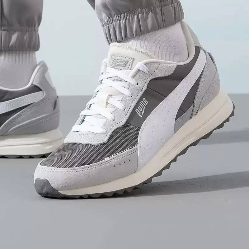 プーマ男性白黒ロートップスニーカークラシッククリーンレザーカ - Women Shoes Puma のレビューと価格