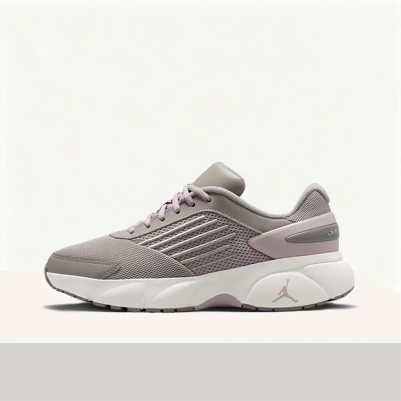 ナイキ ジョーダン TRUNNER FLOW: 快適で多用途 - Women Shoes Jordan のレビューと価格