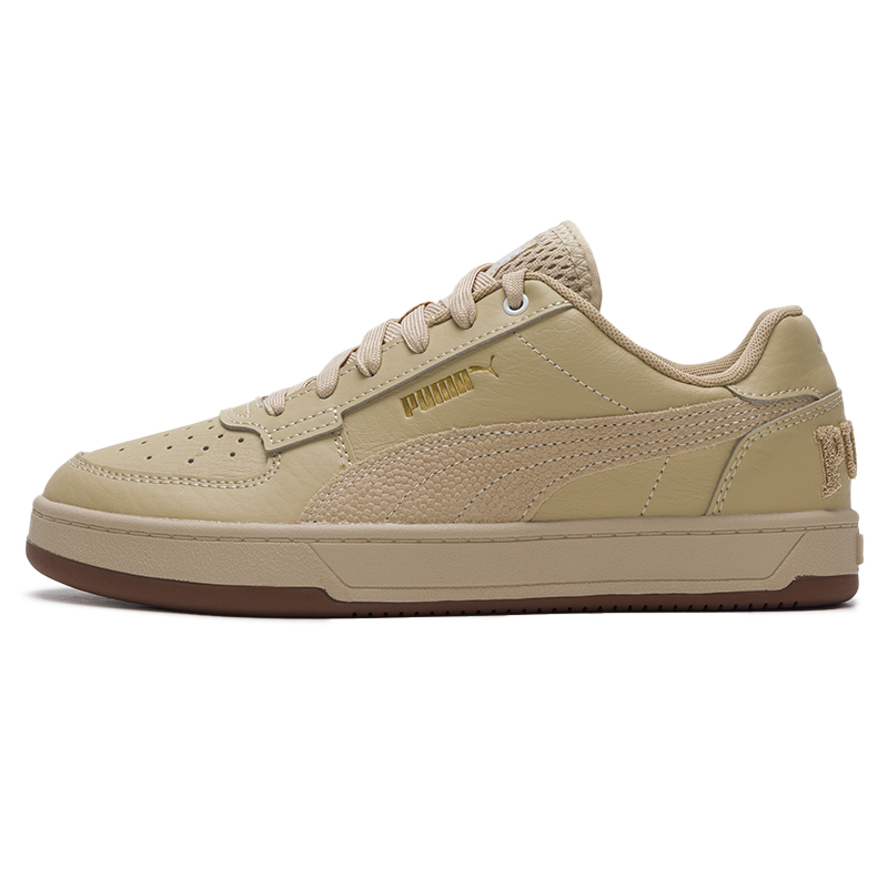 プーマ 通気性のあるロートップカジュアルスニーカー ホワイト - Women Shoes Puma のレビューと価格