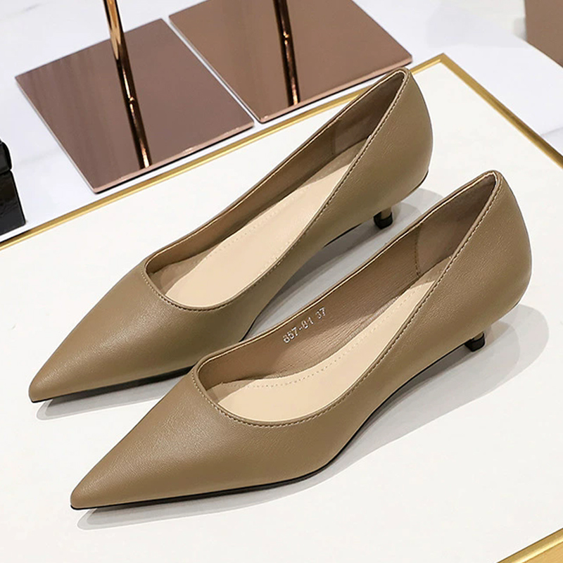 ファッションポインテッドトゥミッドヒールシューズ 4 センチ - Women'S Shoes Big Feet のレビューと価格